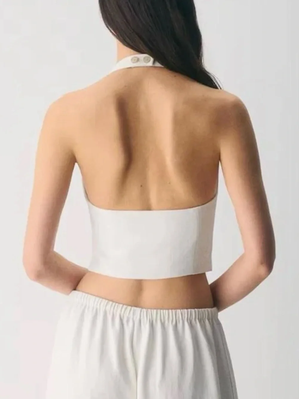 Aritzia Vito Vest in Birch White - size 8 - Picture 3 of 11